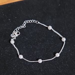 Elegant Silver Pearl Bracelet